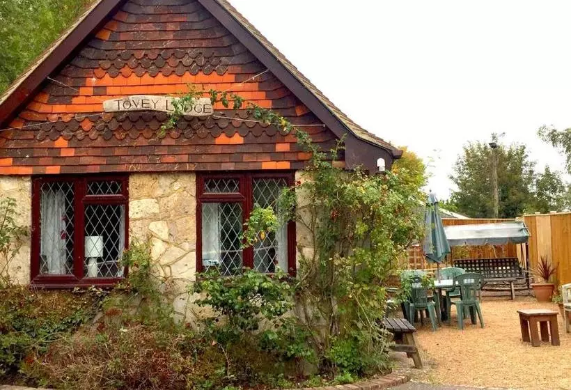 Tovey Lodge