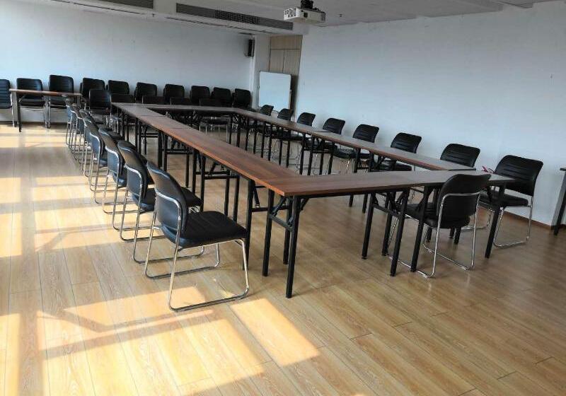 Hotelli Hanting Express Qingdao Development Zone Dongjiakou Port Branch