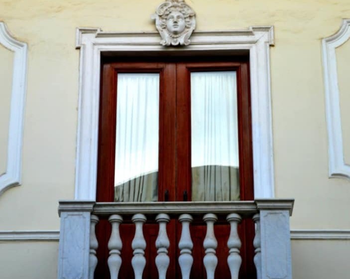 تختخواب و صبحانه La Perla Leon