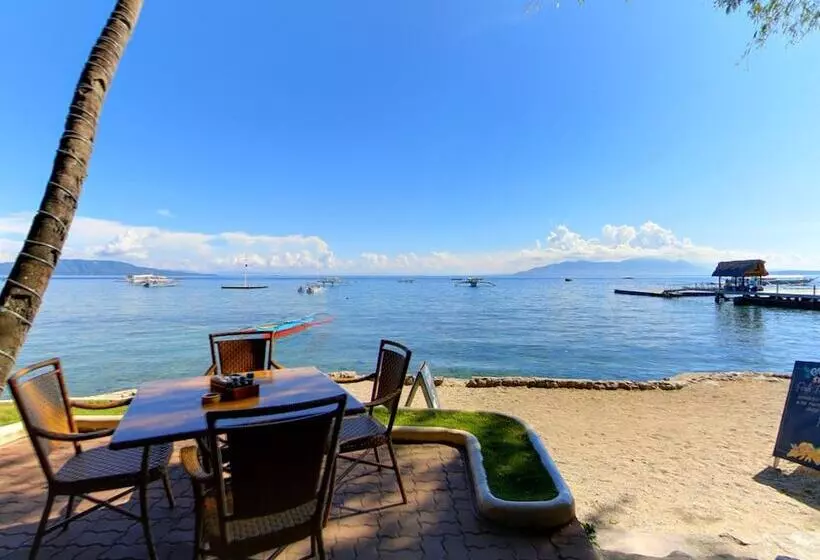 El Galleon Beach Resort