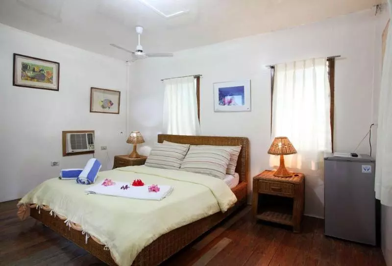 El Galleon Beach Resort