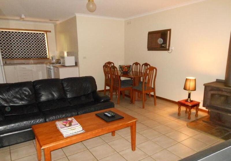 Grampians View Cottages And Units