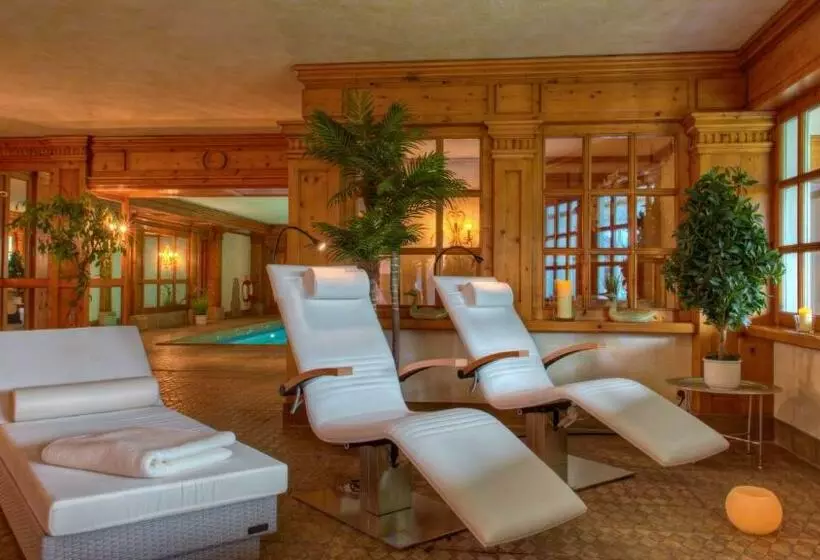 בית מלון כפרי Konigshof Health & View