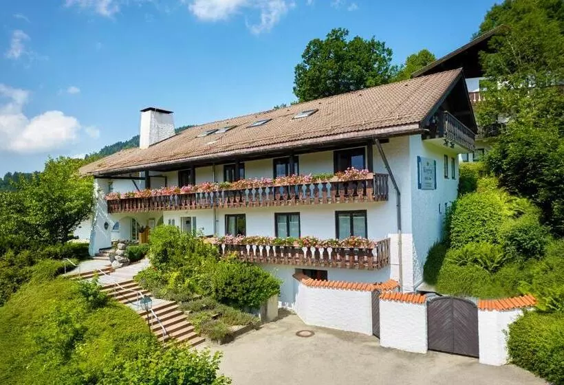 בית מלון כפרי Konigshof Health & View