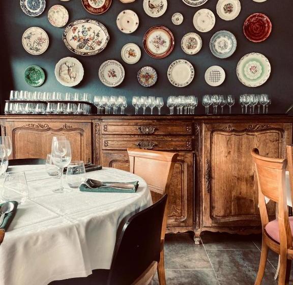 בית מלון כפרי Auberge Du Montrond