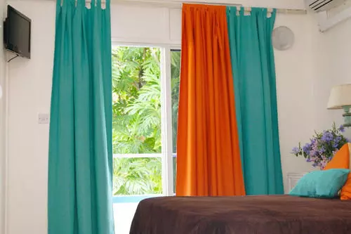 هتل Castle Comfort Lodge