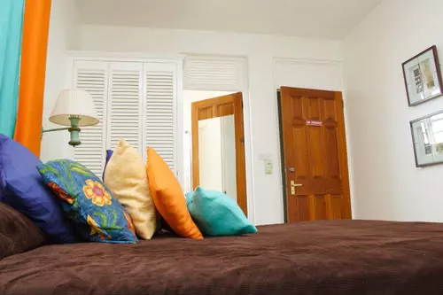 هتل Castle Comfort Lodge