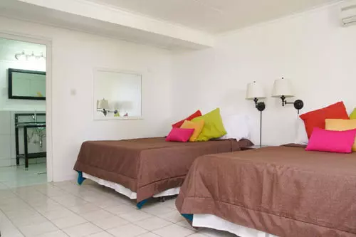 هتل Castle Comfort Lodge