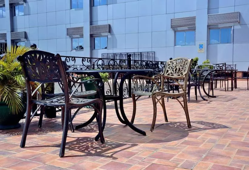 Chelsea Hotel Central Area