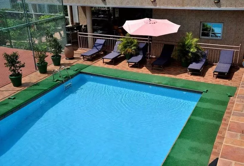 Chelsea Hotel Central Area