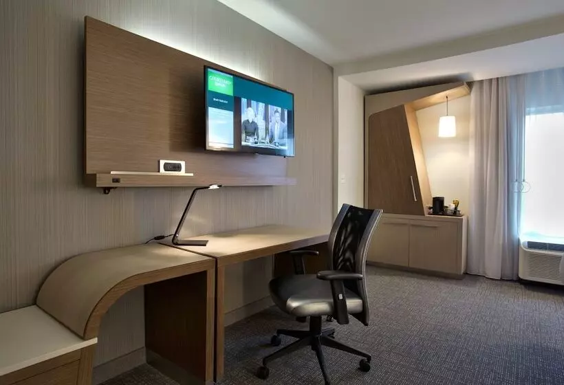 ホテル Courtyard By Marriott Starkville Msu At The Mill Conference Center