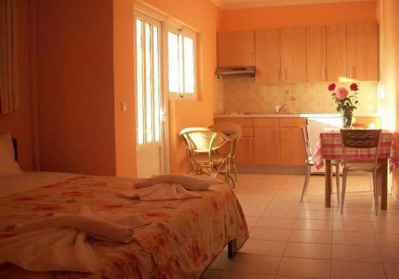 ホテル Dioni Studios & Apartments