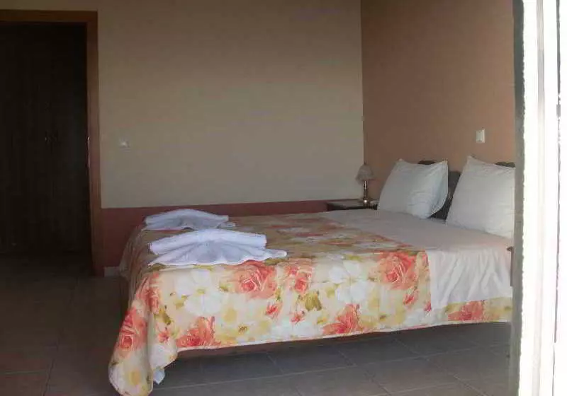 ホテル Dioni Studios & Apartments