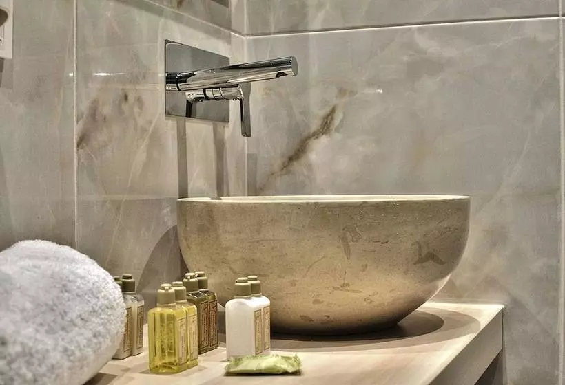 酒店 Elia Zampeliou