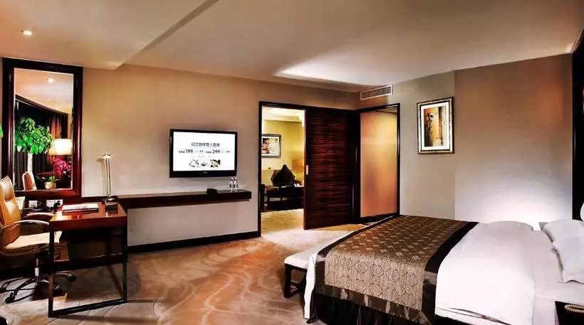 هتل Chongqing Empark Grand