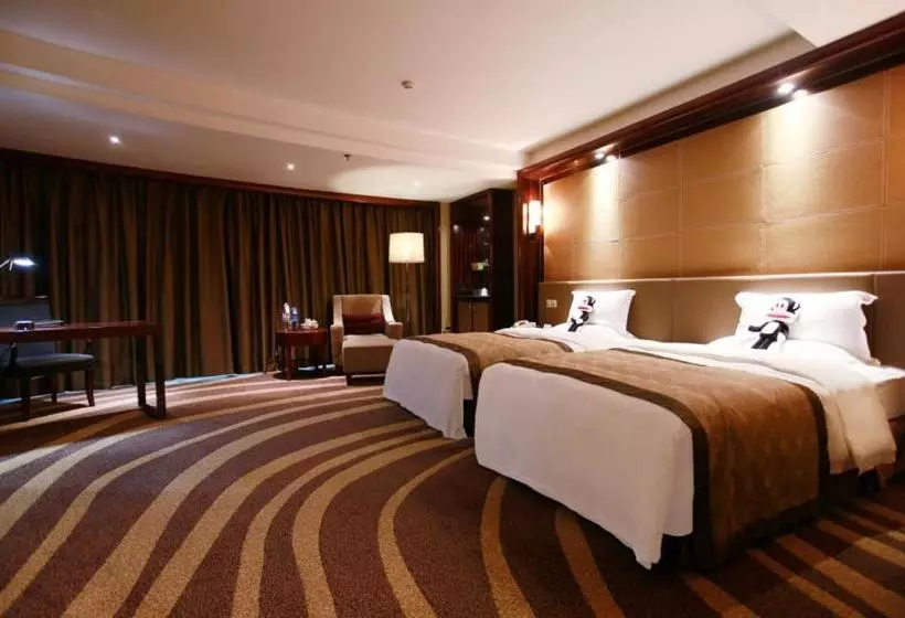 هتل Chongqing Empark Grand