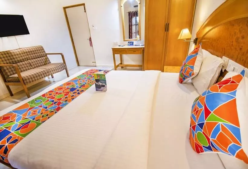 Fabhotel Metro Manor Central Station