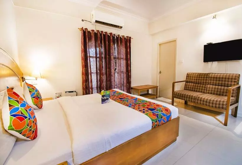 Fabhotel Metro Manor Central Station