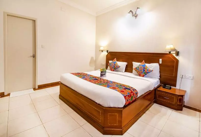 Fabhotel Metro Manor Central Station