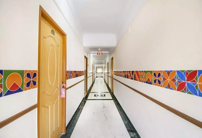 Fabhotel Metro Manor Central Station