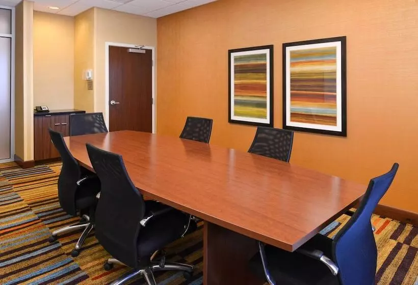 ホテル Fairfield Inn & Suites By Marriott Gallup