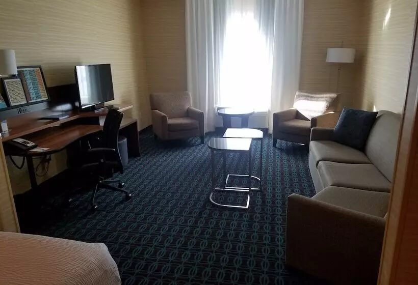 ホテル Fairfield Inn & Suites By Marriott Gallup