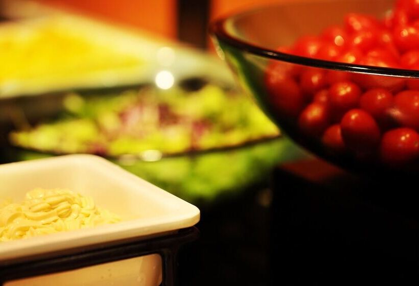 酒店 Poltton International Apartment