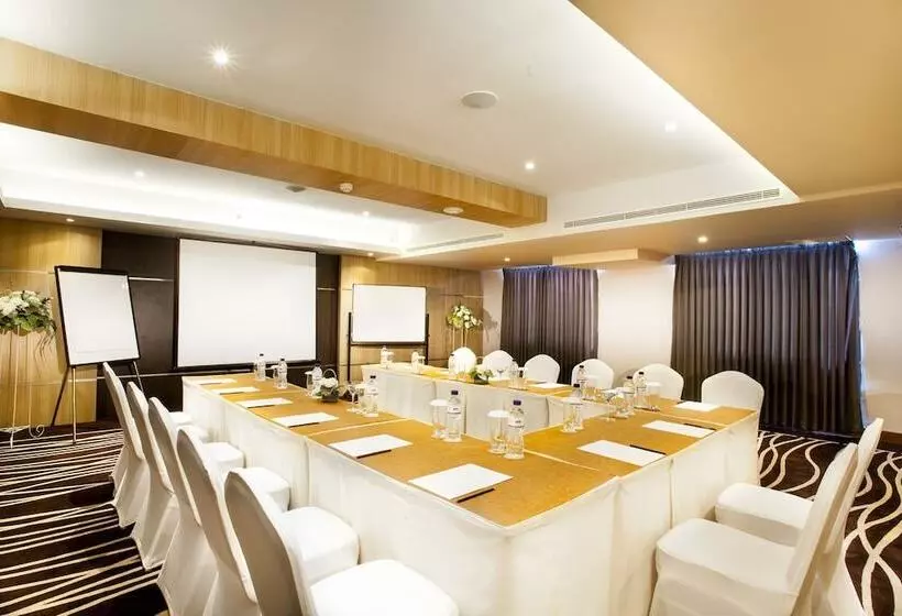 ホテル Sovereign Bali