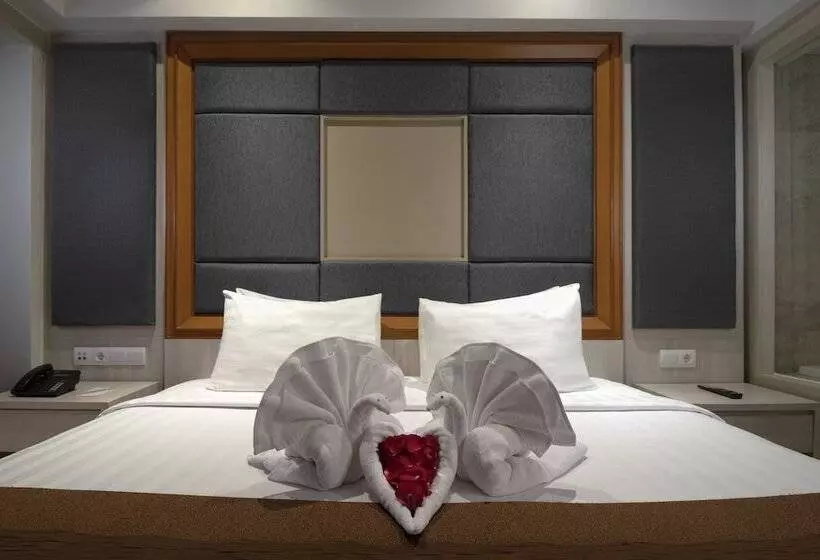 ホテル Sovereign Bali