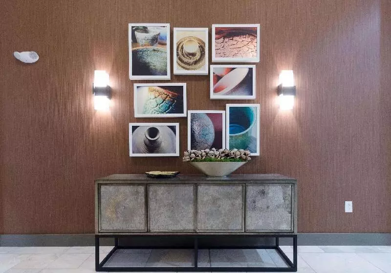 בית מלון כפרי Hilton Garden Inn Hickory