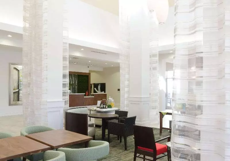 בית מלון כפרי Hilton Garden Inn Hickory