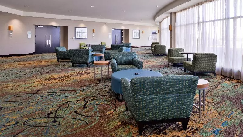 Holiday Inn Hotel & Suites Edmonton Airport Conference Centre, An Ihg