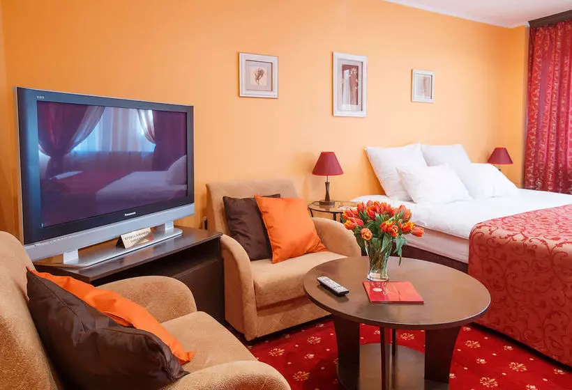 ホテル Jenavi Club