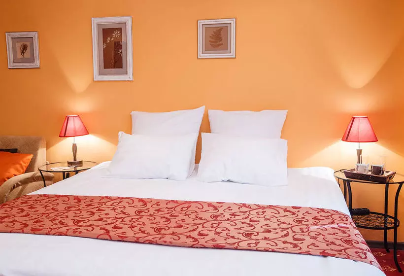 ホテル Jenavi Club