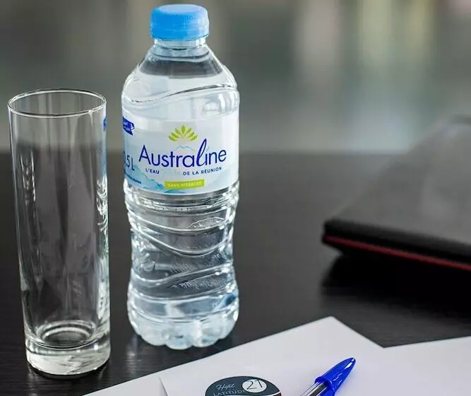 Отель Latitude 21