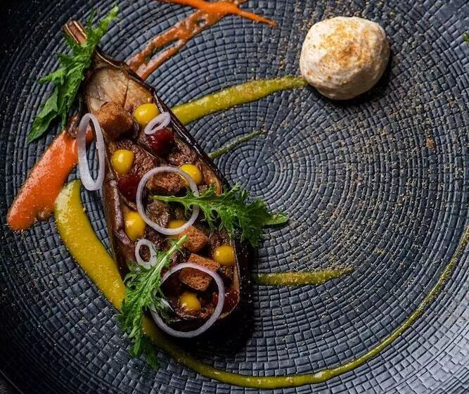 Отель Latitude 21