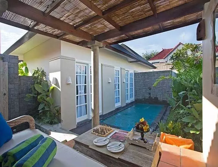 בית מלון כפרי Maison At C Boutique & Spa Seminyak