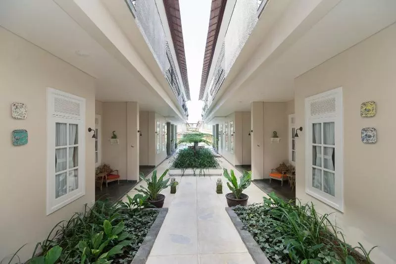 בית מלון כפרי Maison At C Boutique & Spa Seminyak