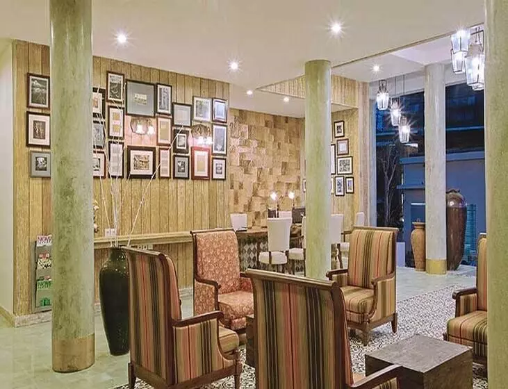 בית מלון כפרי Maison At C Boutique & Spa Seminyak