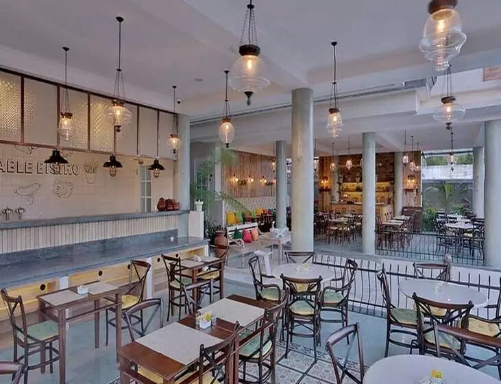 בית מלון כפרי Maison At C Boutique & Spa Seminyak