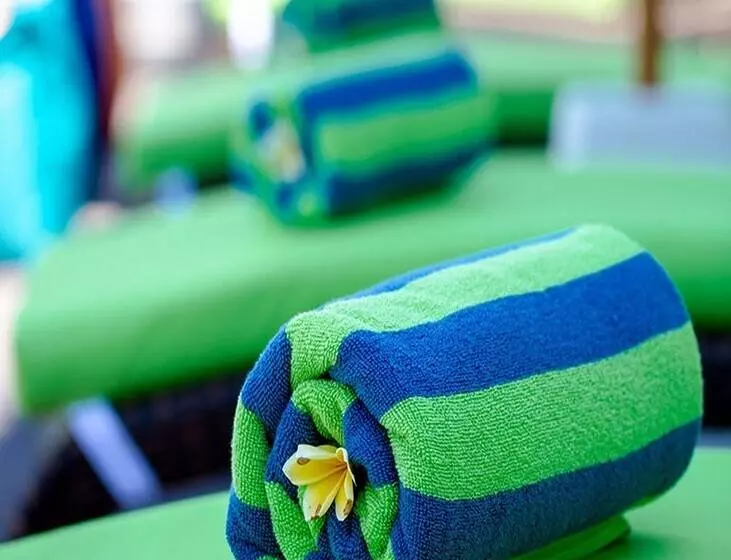 בית מלון כפרי Maison At C Boutique & Spa Seminyak