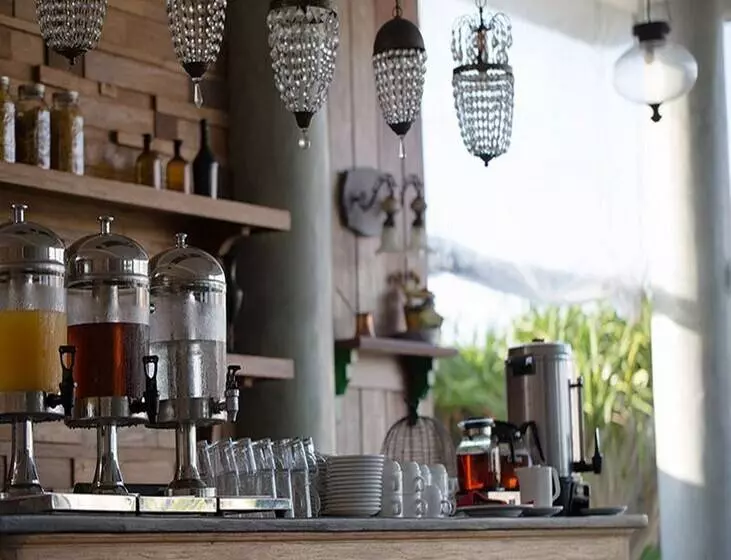 בית מלון כפרי Maison At C Boutique & Spa Seminyak