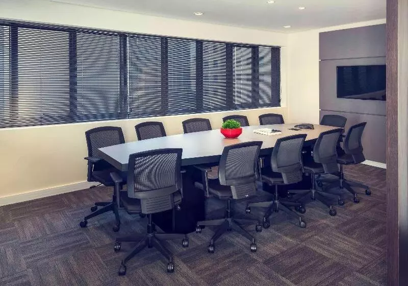 ホテル Mercure Sao Paulo Moema Times Square