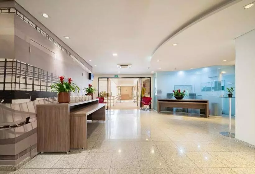 ホテル Mercure Sao Paulo Moema Times Square