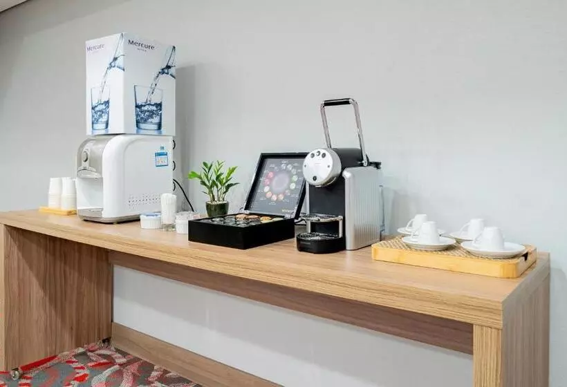 ホテル Mercure Sao Paulo Moema Times Square