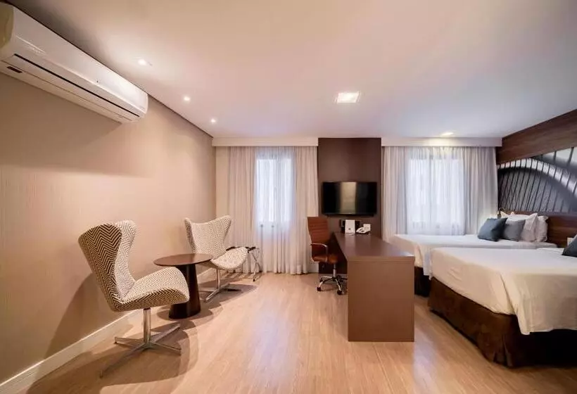 ホテル Mercure Sao Paulo Moema Times Square