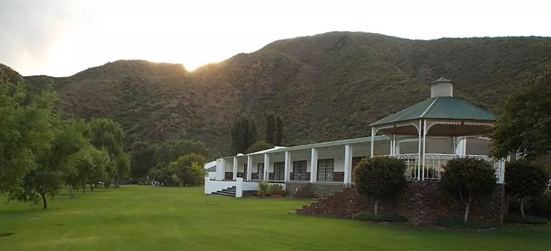 ホテル Old Mill Lodge, Seasonal Working Ostrich Farm & Restaurant, Oudtshoorn