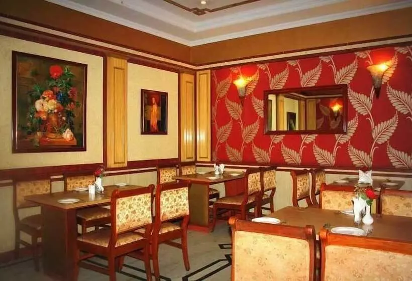 ホテル Pallavi International