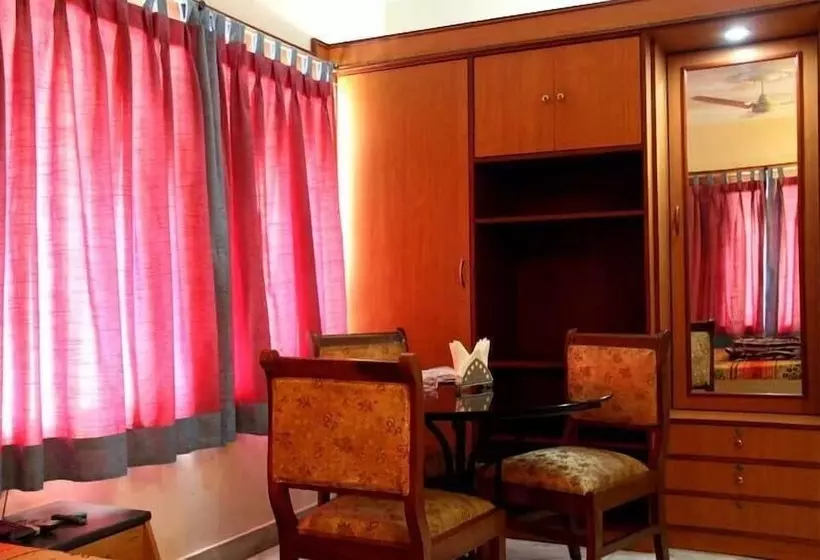 ホテル Pallavi International