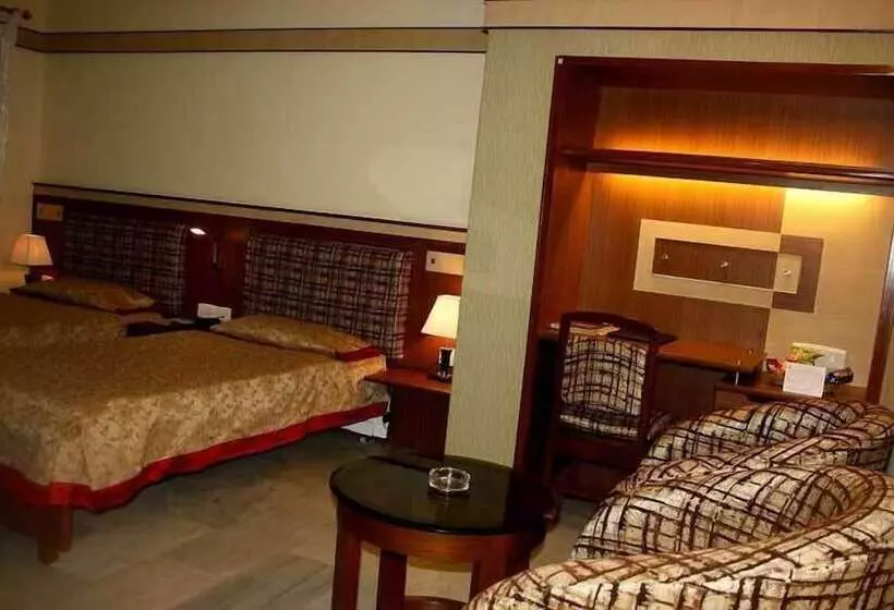 ホテル Pallavi International